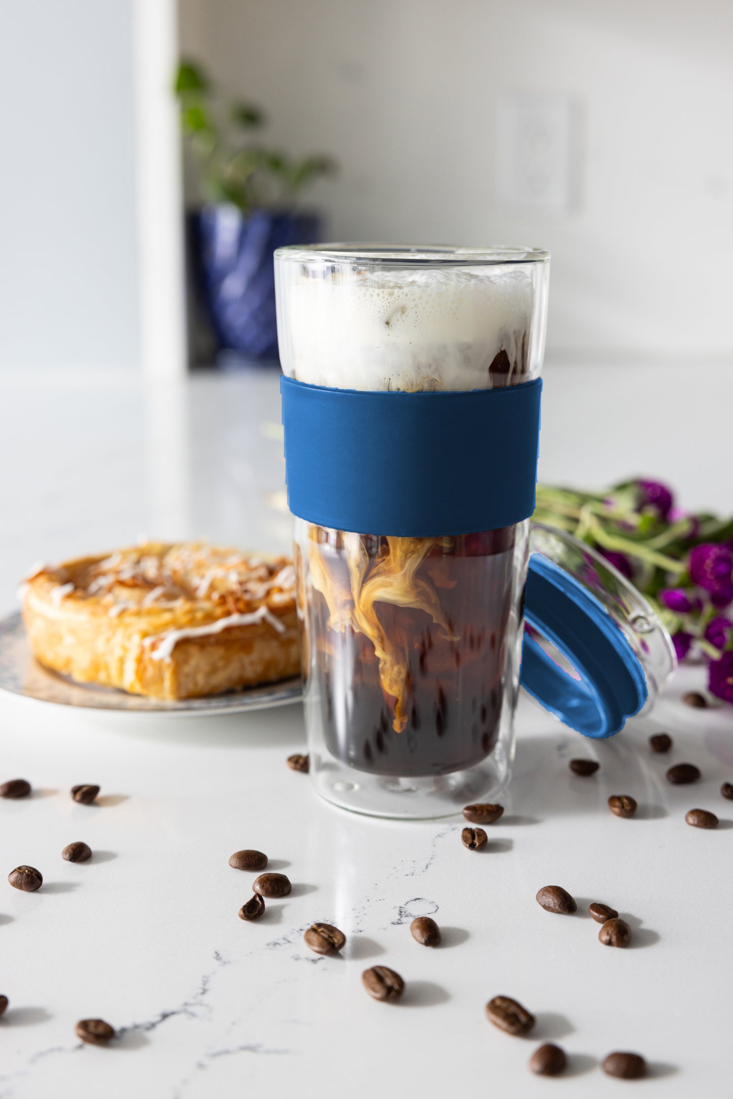 SipLux® Glass Travel Cup with Lid